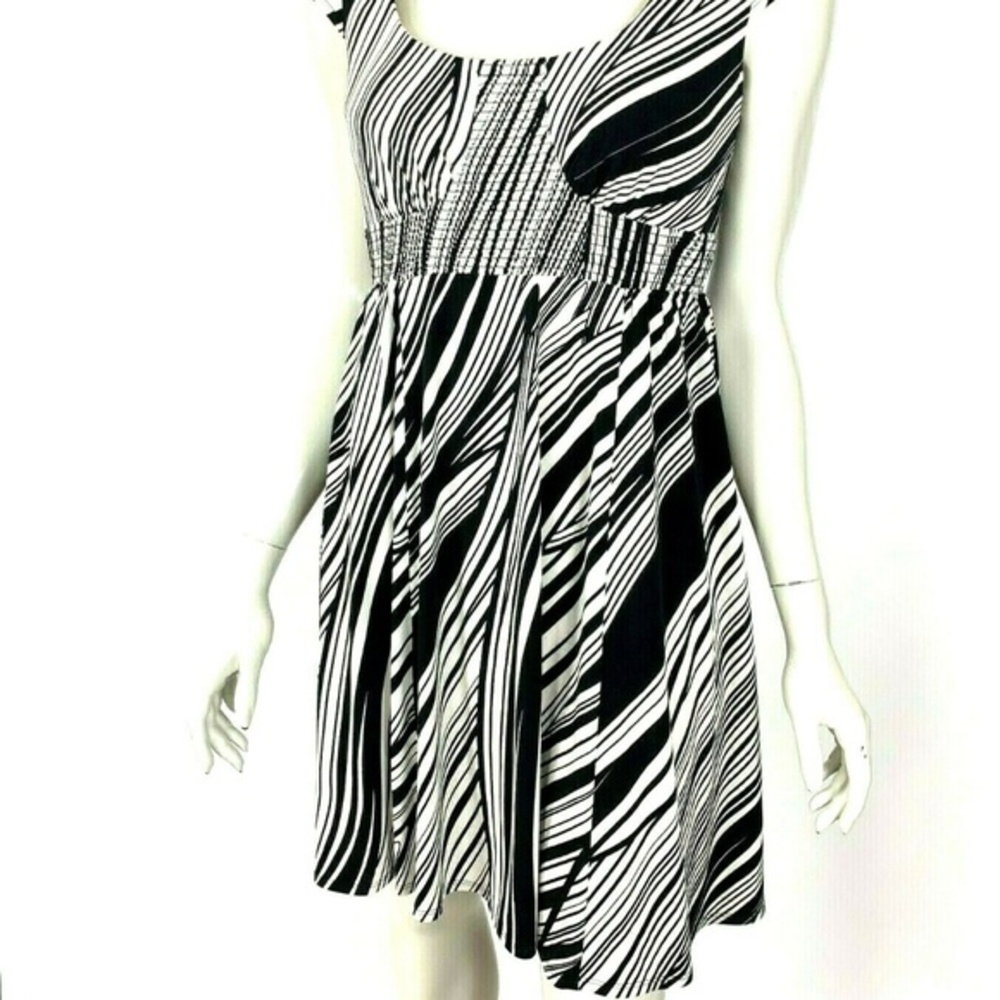 Laundry By Design Short Sleeve Sheath Dress NWT